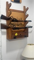 GUNN RACK W/ BB GUNS