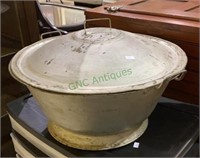 Antique tin dough raiser with lid - large size