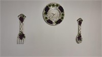 Hanging wall decorations with working clock