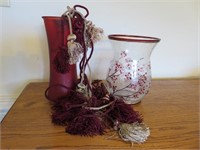 Yankee Candle Pillar Holder -Vase & Tassel Napkin