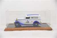 1934 Ford Sedan Delivery Bank, Scale 1:24