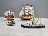 Miniature Ships