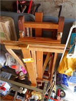 3 TABLETOP EASELS