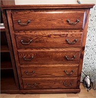 "Montana Furniture" 5-Drawer Wood Dresser