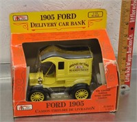 Home Hardware delivery car coin bank