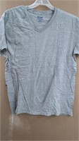 L (42-44) Gildan Men's T-shirt