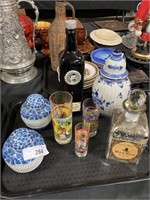 Royal Delft, decorative bottles, urns.