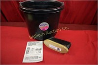 *5 Gallon Bucket, Soft Body Brush 2pc lot