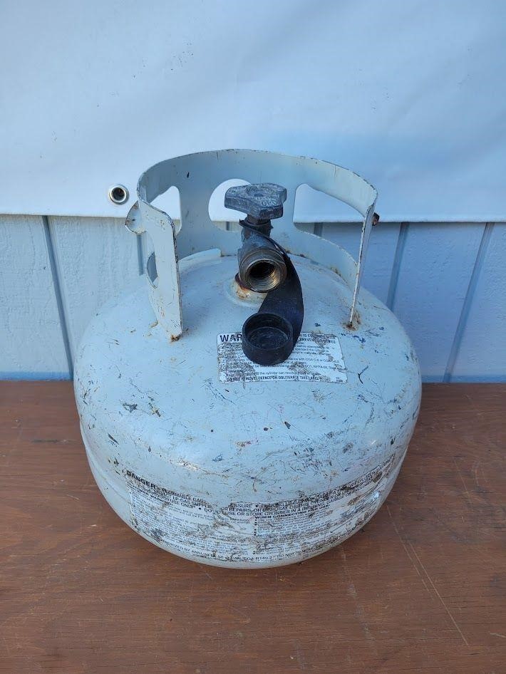 Small Portable Propane Tank, 12.9 lb. Weight