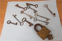 Lot of Skeleton Keys & Fraim Lock & Key