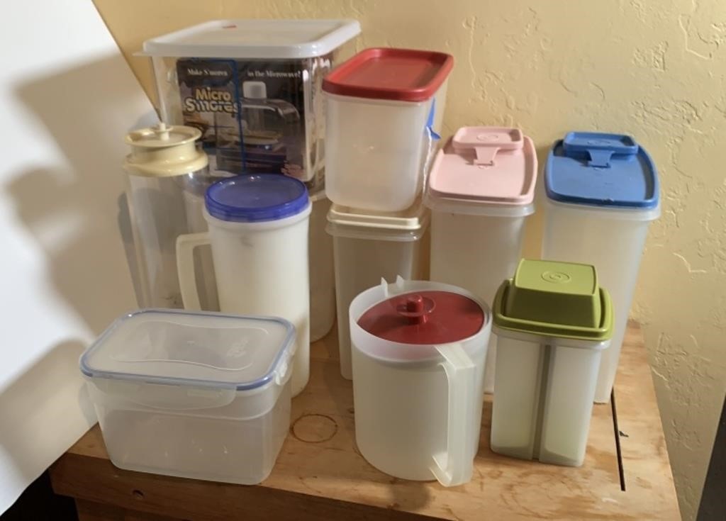 Rubbermaid and Tupperware Containers