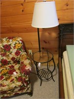 Metal End Table w/Lamp