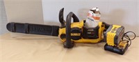 DEWALT CORDLESS CHAINSAW W/CHARGER & BATTERY AND..