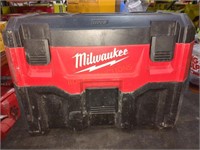 Milwaukee M18 2 gal. Wet/dry vacuum