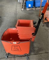 White Brand Commercial Mop Bucket *LYS