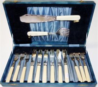 Vintage cased set fish knives & forks