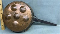 Early Fireplace Skillet