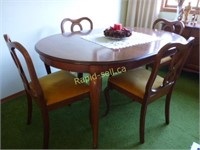 Vintage Gibbard Dining Room Table & Chairs