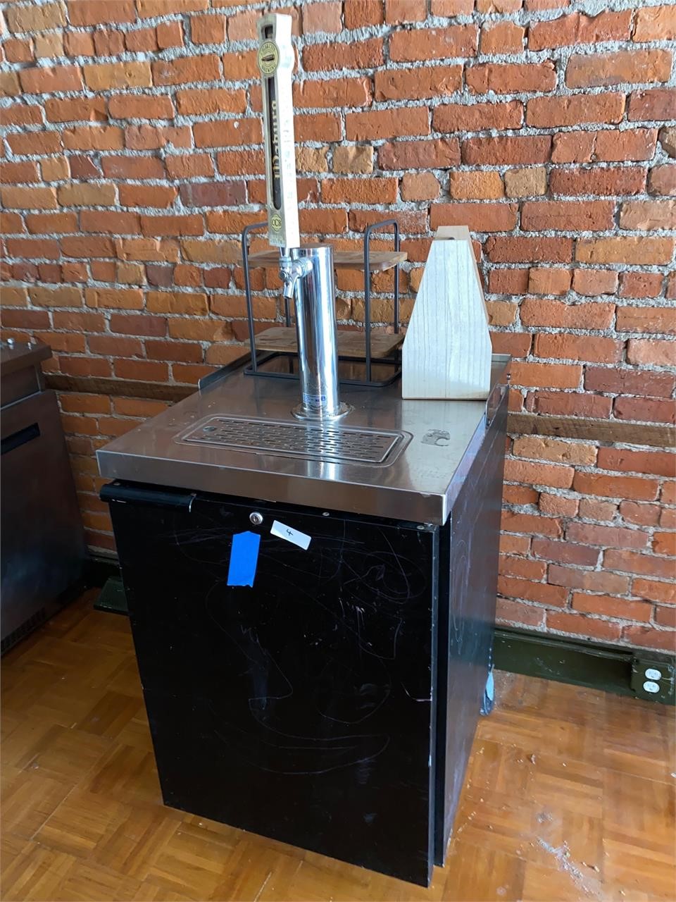 Continental Kegerator [TW]