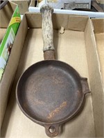CAST IRON SKILLET / MADE IN TAIWAN