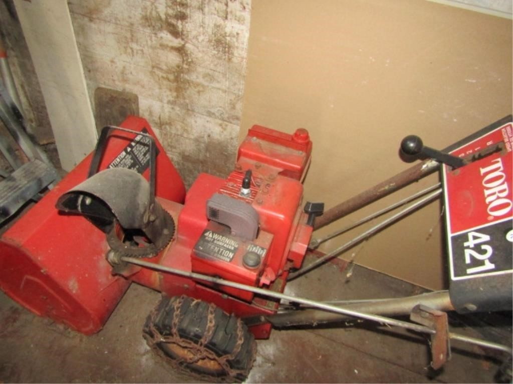 TORO SNOWBLOWER