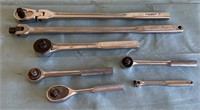 W - MIXED LOT OF HAND TOOLS (G13)