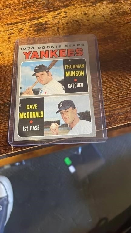 Sports Cards Vintage + Modern, Autographs and Collectibles