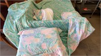 Double or Queen Comforter Set