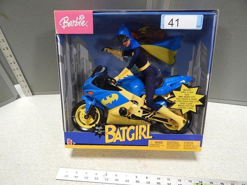 Collectible Barbie 2003 Batgirl with Batgirl cycle