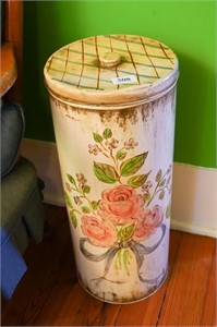 Metal Trash Can With Lid