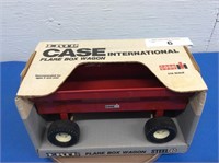 Ertl Case IH Flare Box Wagon, 1/16 scale