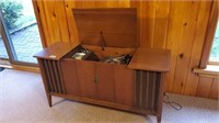 Record player stereo cabinet