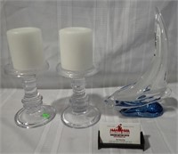 2 GLASS CANDLESTICKS + ANCHOR BEND BOAT