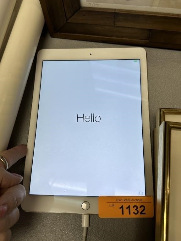 APPLE IPAD CLEARED NOTE A1566