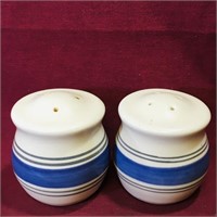 Pair Of Pottery Salt & Pepper Shakers (Vintage)