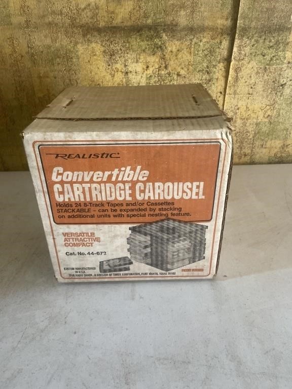 Convertible cartridge carousel, 8-tracks or