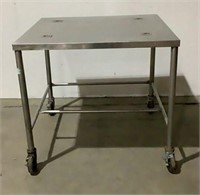 FMI Rolling Stainless Table