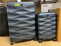 2-piece Traveler’s Choice luggage set (damaged)