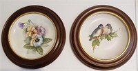 Pair Decorative platesin wooden frames