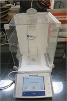 Mettler XS105 Dual Range Analytical Balance