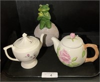 Ceramic Teapots, Outdoor Garden Frog Figure.