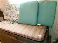 4 CHAIR CUSHIONS AND A BENCH CUSHION