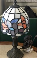 R - STAINED GLASS TABLE LAMP (L33)