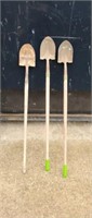 3 wood handle flower garden spade shovels