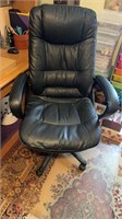 Black pebbled leather like office chair