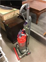 Dyson DC14 Low Reach Vacuum - Good Clean