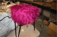 FUZZY STOOL