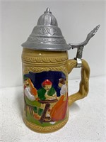 DECORATIVE GERMAN BEER STEIN K