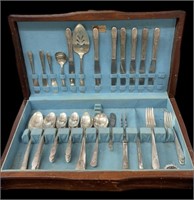 (65) Pc William Rogers Silverware & Case