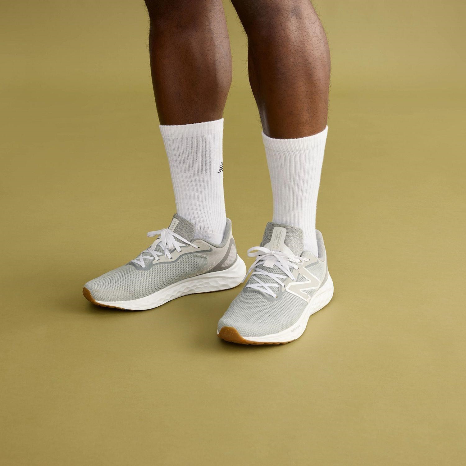 New Balance Arishi v4 Men's Running Shoes White